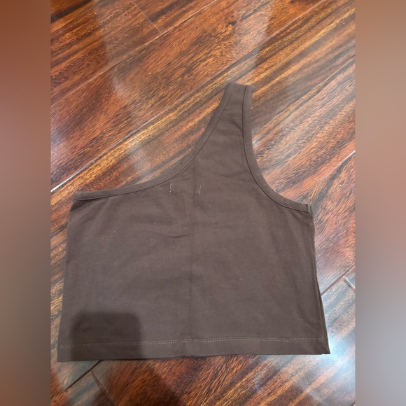 Kendall & Kylie Brown top size medium - Picture 3 of 4